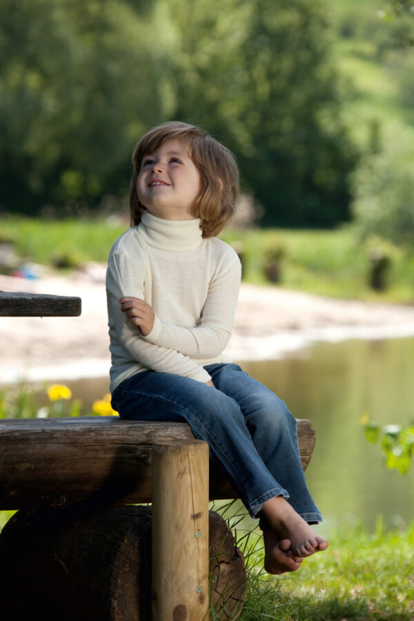 Maglia a Collo Alto in Lana Seta-Natural/Raspberry/Blu Navy
